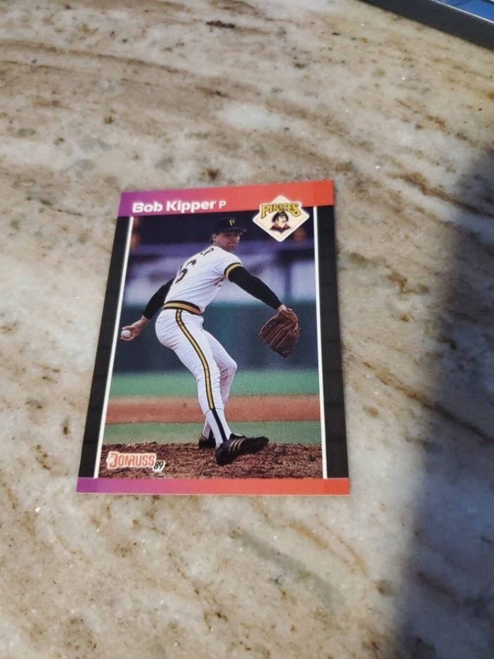 1989 Donruss - Bob Kipper #409 *Denotes* on Back